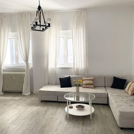 White Apartment Bucarest Extérieur photo