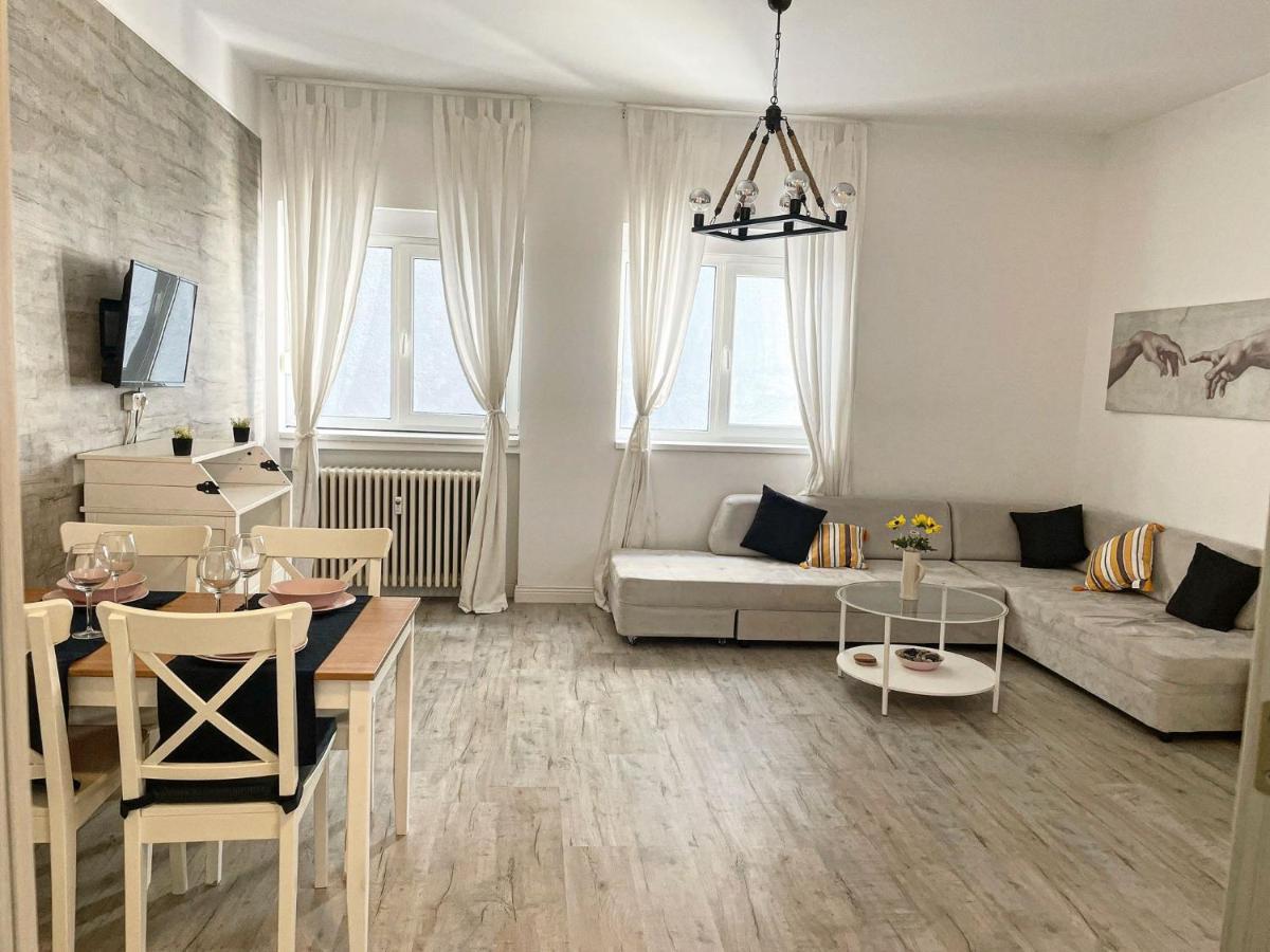 White Apartment Bucarest Extérieur photo