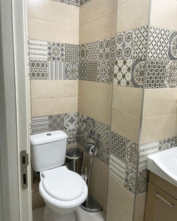 White Apartment Bucarest Extérieur photo